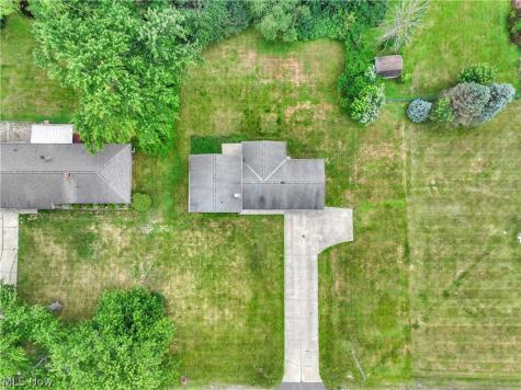 646 Ledge Road Macedonia OH 44056