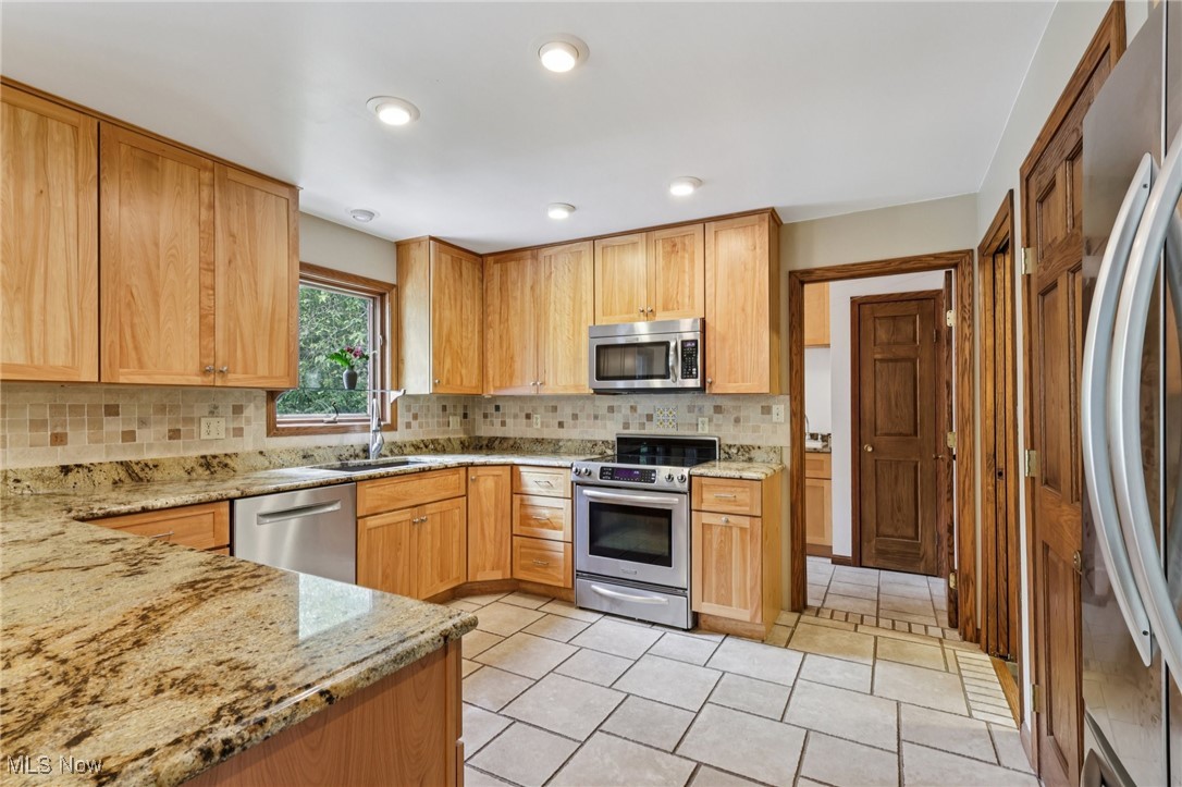 11574 Winterberry Lane Chardon OH 44024