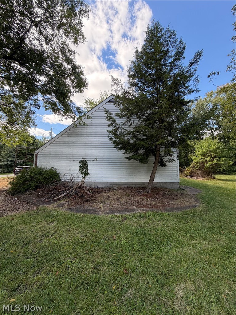 155 Federal Street NE Warren OH 44483