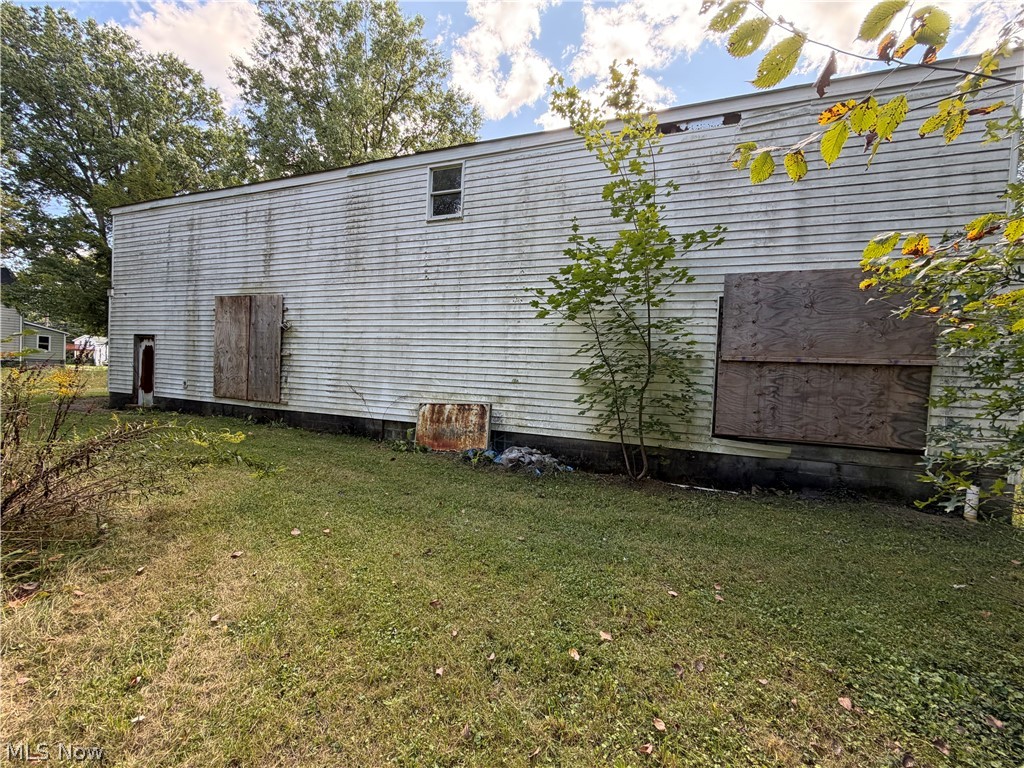 155 Federal Street NE Warren OH 44483