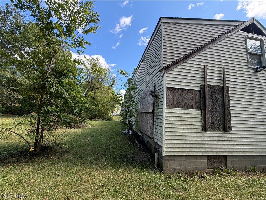 155 Federal Street NE Warren OH 44483