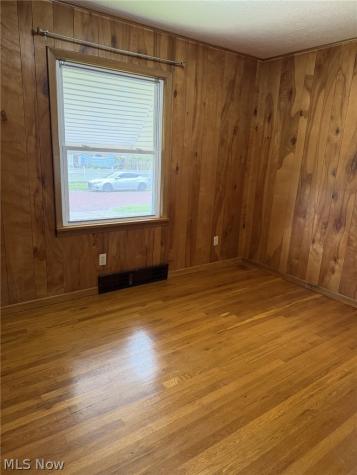 12412 Mortimer Avenue Cleveland OH 44111