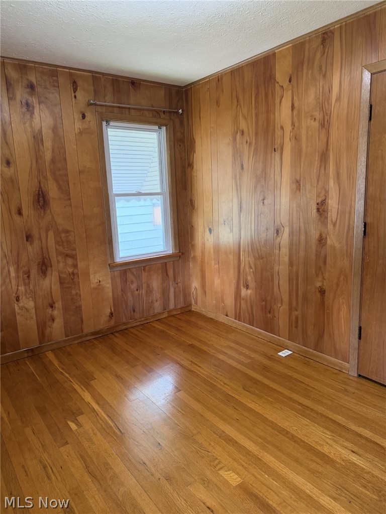 12412 Mortimer Avenue Cleveland OH 44111
