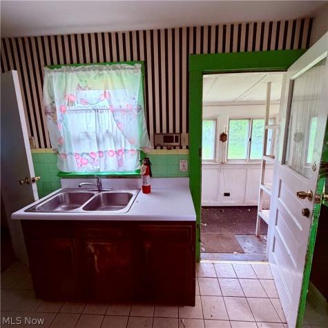 14307 Darley Avenue Cleveland OH 44110