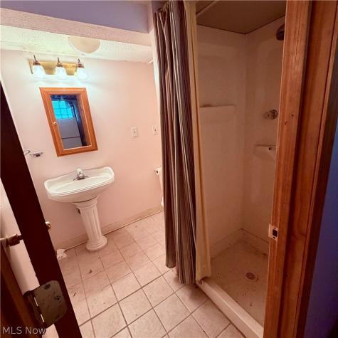 14307 Darley Avenue Cleveland OH 44110