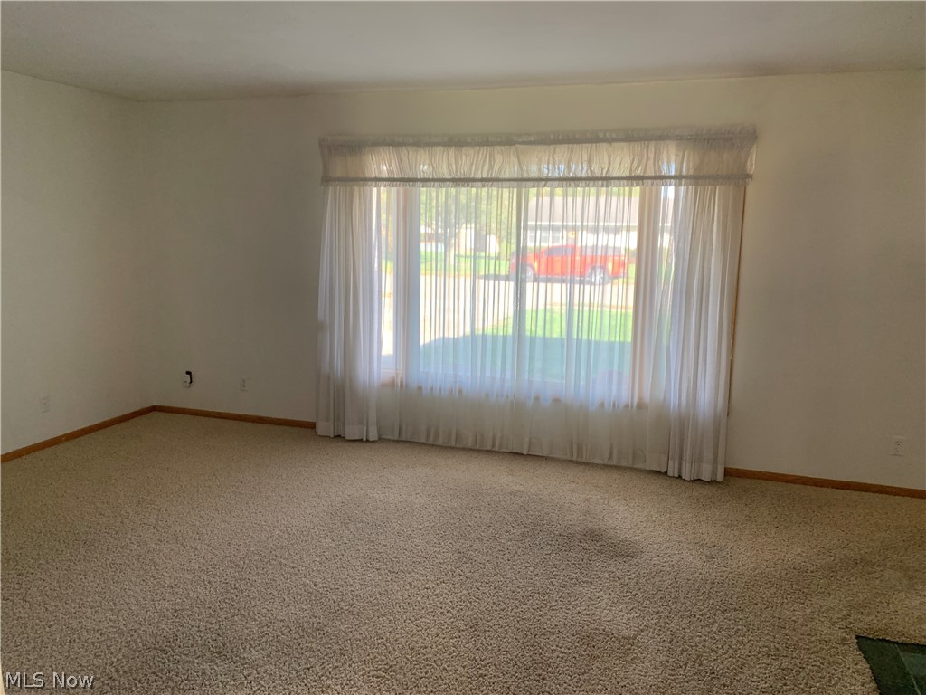 630 Orchard Avenue NW New Philadelphia OH 44663