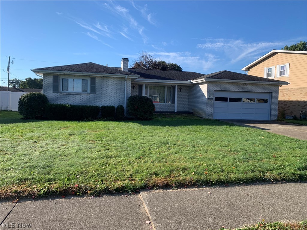 630 Orchard Avenue NW New Philadelphia OH 44663