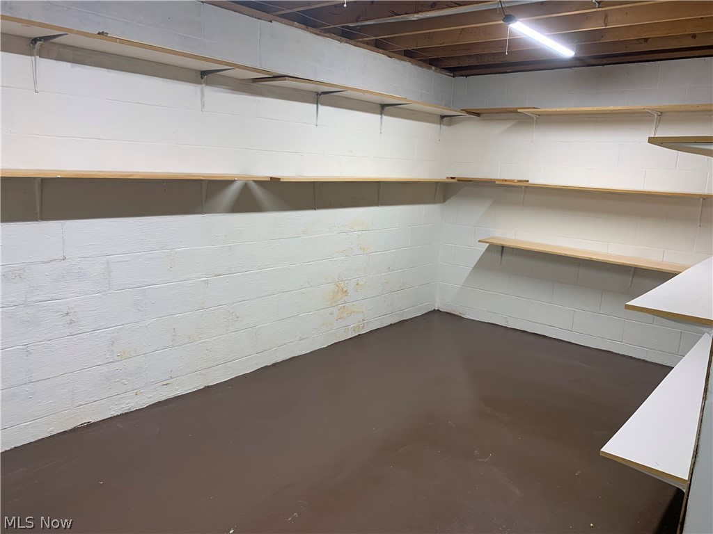 630 Orchard Avenue NW New Philadelphia OH 44663
