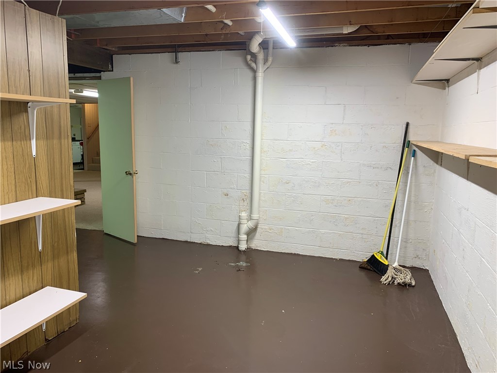 630 Orchard Avenue NW New Philadelphia OH 44663