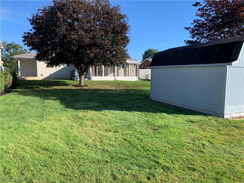 630 Orchard Avenue NW New Philadelphia OH 44663