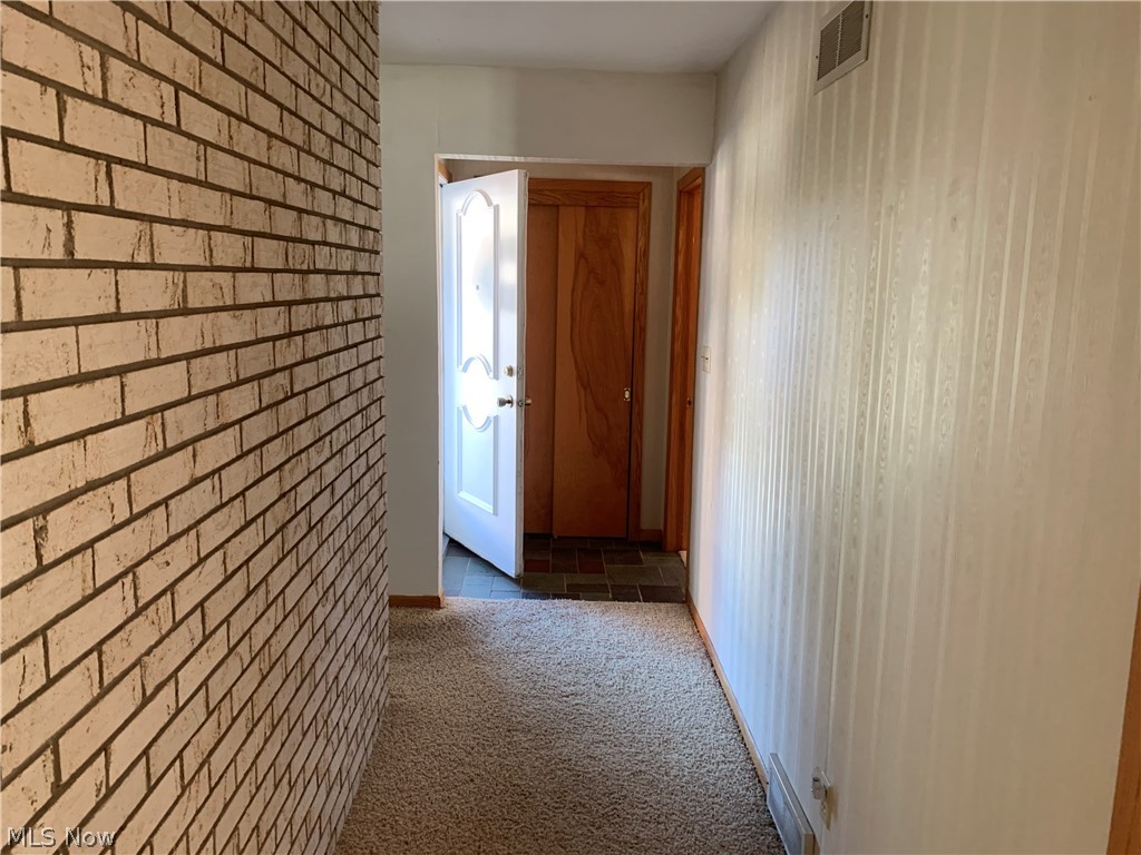 630 Orchard Avenue NW New Philadelphia OH 44663