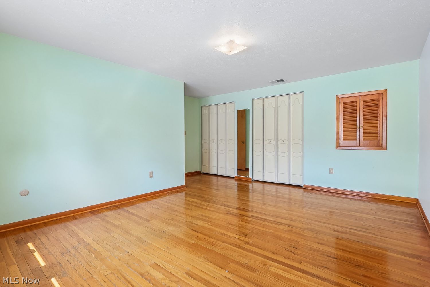 8305 Mentorwood Drive Mentor OH 44060
