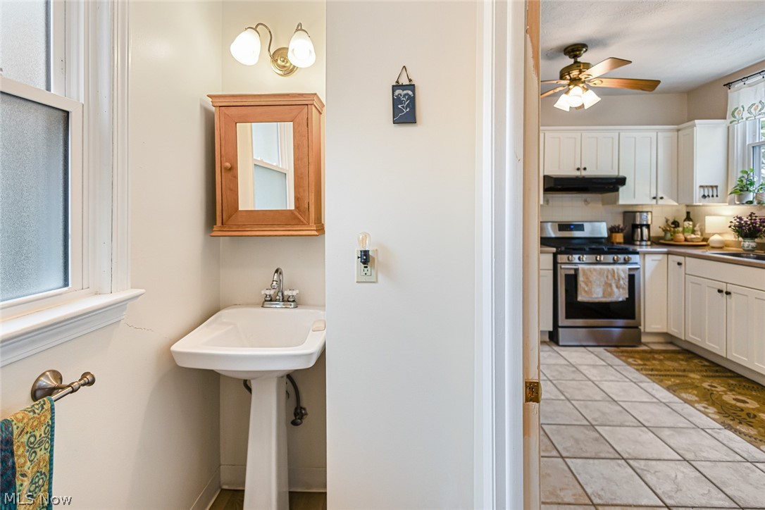 3361 Bradford Road Cleveland Heights OH 44118