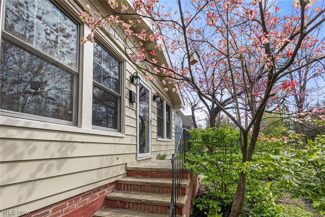 3361 Bradford Road Cleveland Heights OH 44118