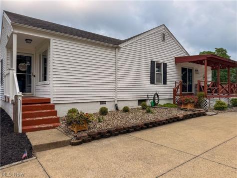 783 E Cassell Avenue Barberton OH 44203