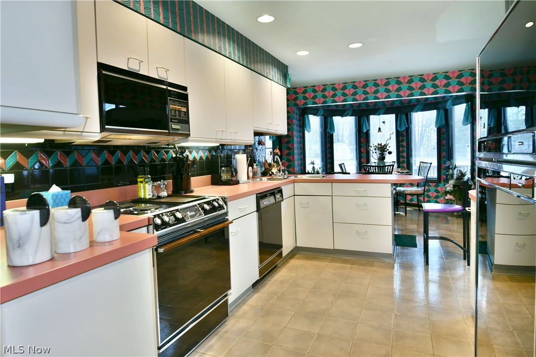 545 Thomas Lane Girard OH 44420