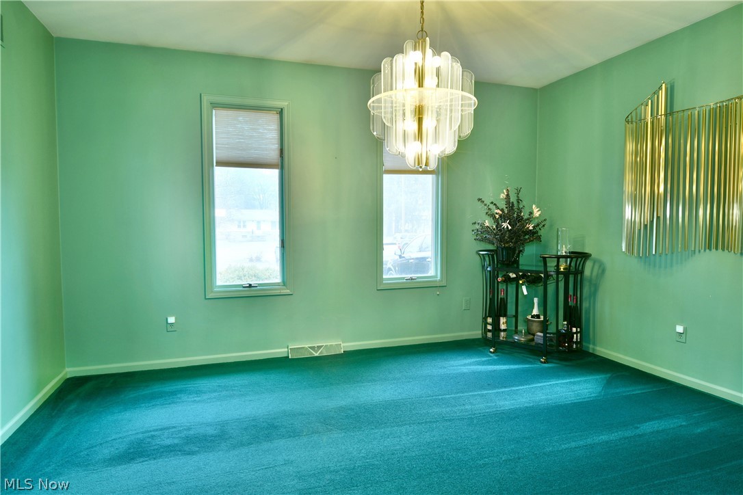 545 Thomas Lane Girard OH 44420