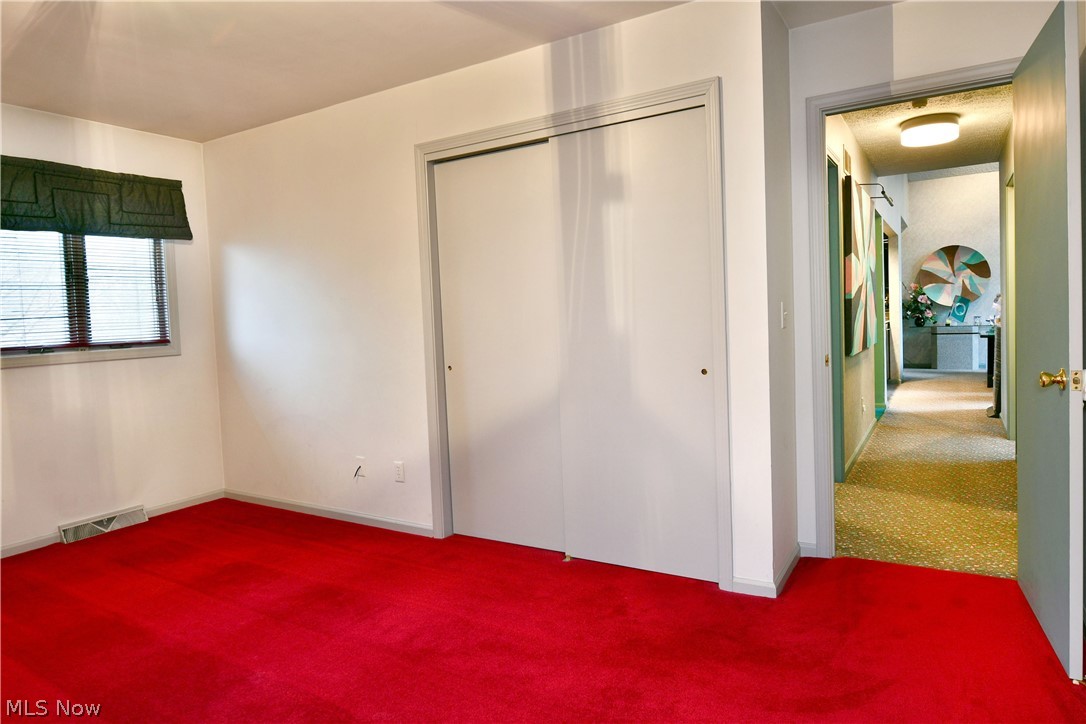 545 Thomas Lane Girard OH 44420