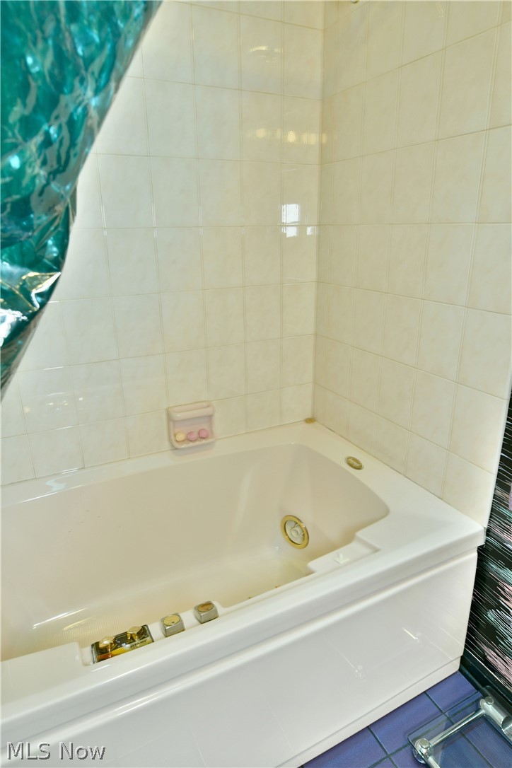 545 Thomas Lane Girard OH 44420