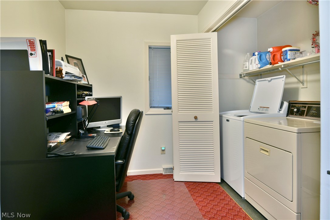 545 Thomas Lane Girard OH 44420