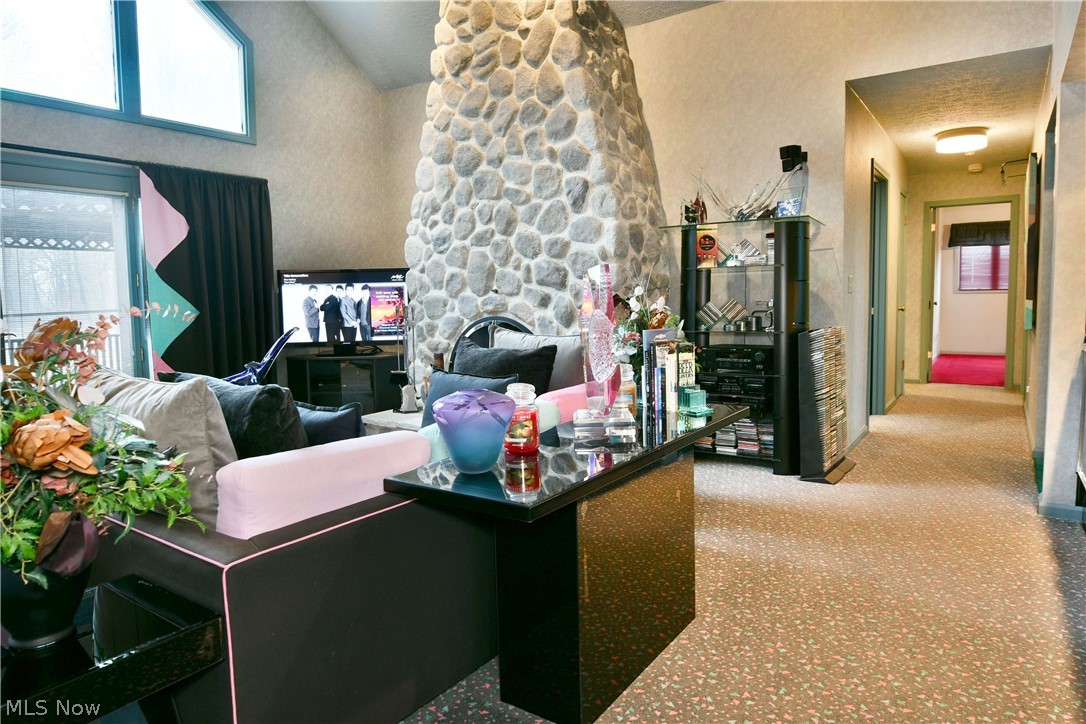 545 Thomas Lane Girard OH 44420