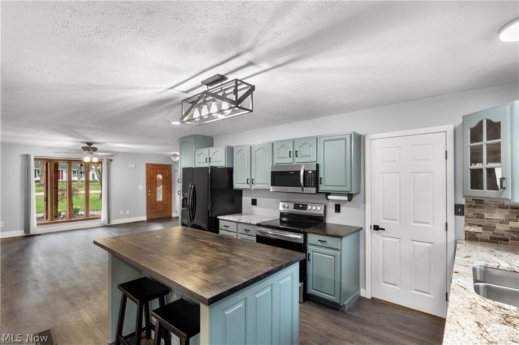391 Kathleen Drive Jefferson OH 44047