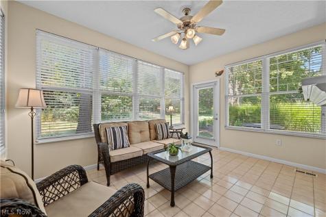 1936 Pembrooke Lane Avon OH 44011