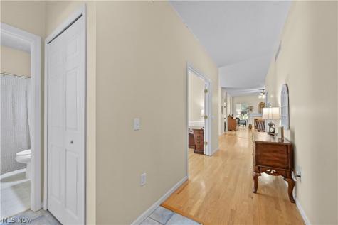 1936 Pembrooke Lane Avon OH 44011