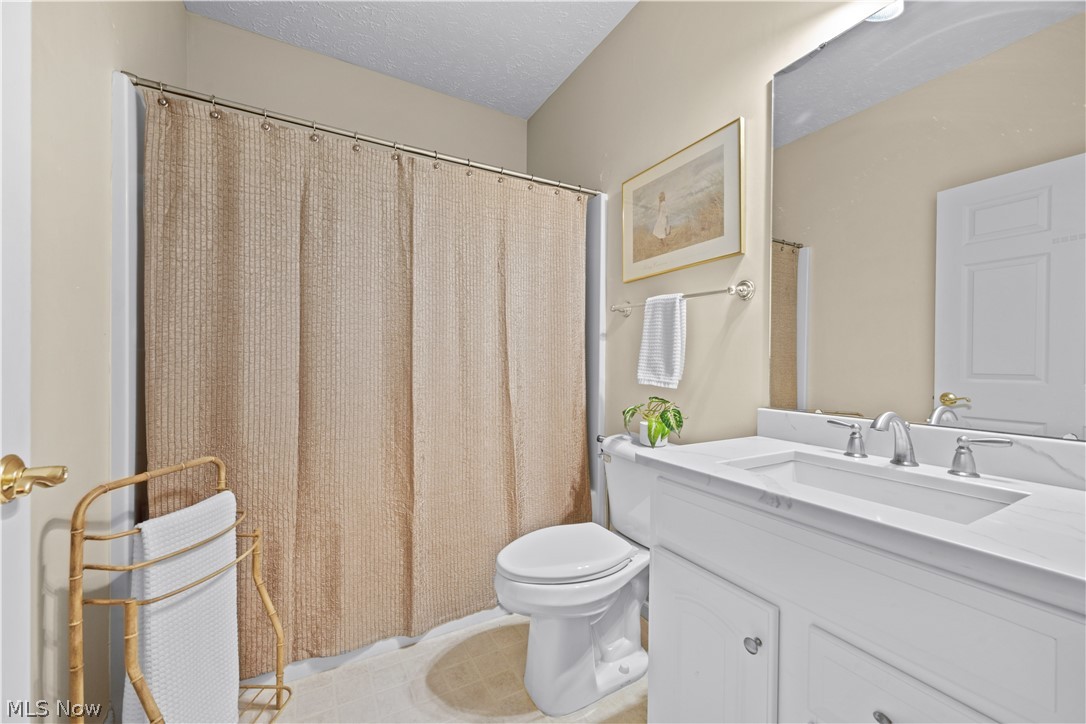 1936 Pembrooke Lane Avon OH 44011