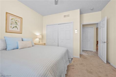 1936 Pembrooke Lane Avon OH 44011