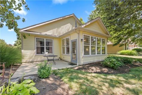 1936 Pembrooke Lane Avon OH 44011