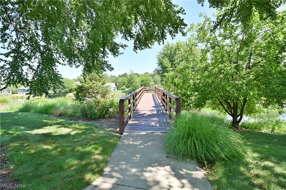 1936 Pembrooke Lane Avon OH 44011