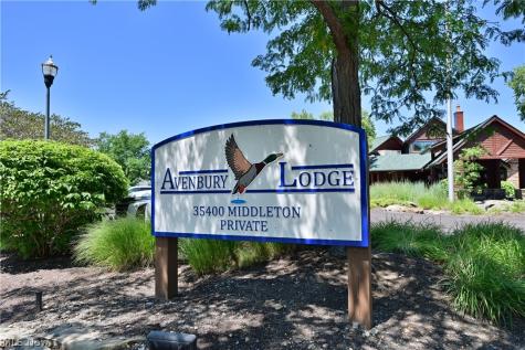 1936 Pembrooke Lane Avon OH 44011