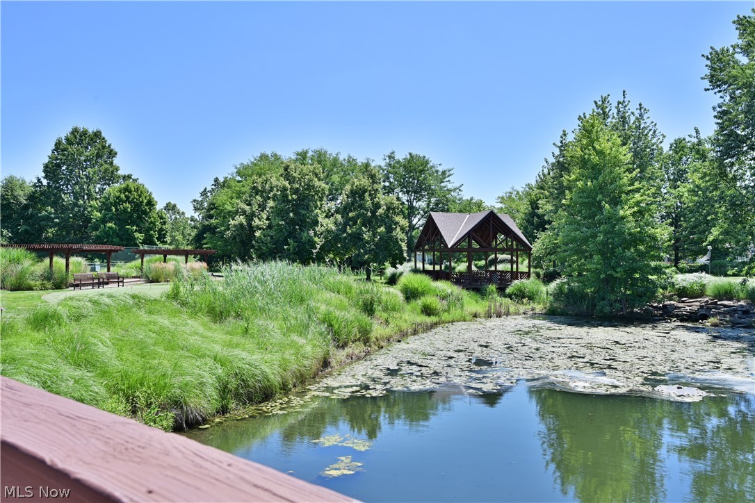 1936 Pembrooke Lane Avon OH 44011