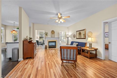 1936 Pembrooke Lane Avon OH 44011