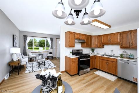 2217 40th Street NE Canton OH 44705