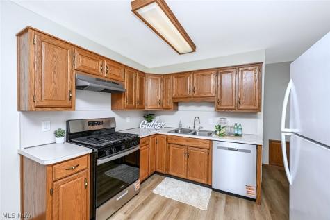 2217 40th Street NE Canton OH 44705