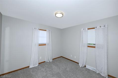 2217 40th Street NE Canton OH 44705