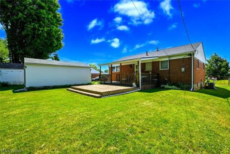 2217 40th Street NE Canton OH 44705