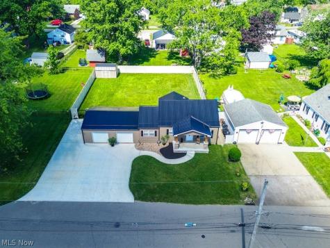 301 Avis Avenue NW Massillon OH 44646