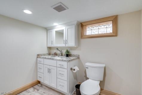301 Avis Avenue NW Massillon OH 44646