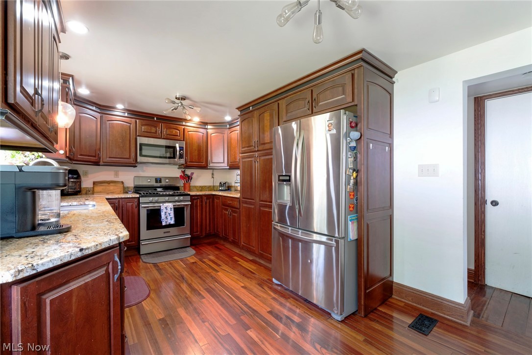 758 Summit Street Salem OH 44460