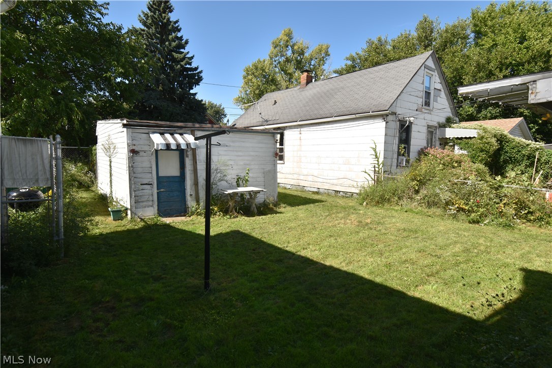 2064 W 44th Street Cleveland OH 44113