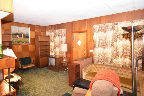 2064 W 44th Street Cleveland OH 44113