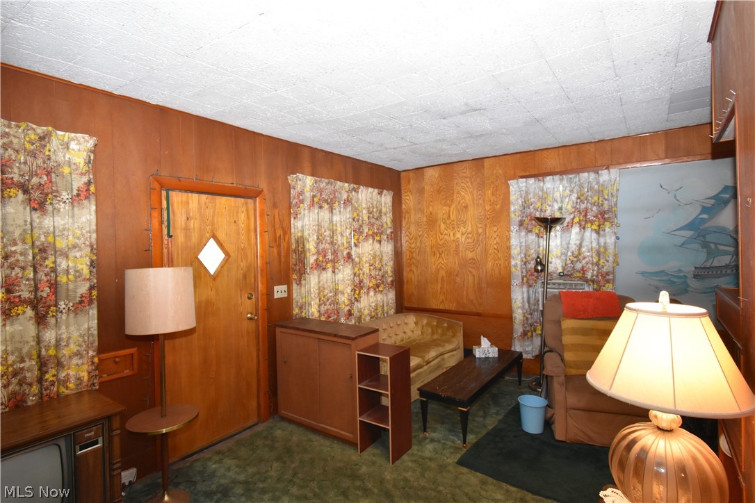 2064 W 44th Street Cleveland OH 44113