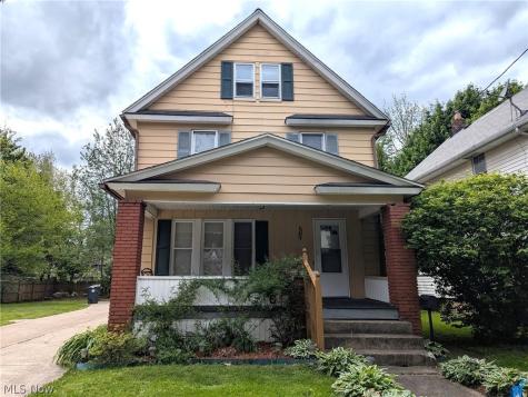 876 Avon Street Akron OH 44310
