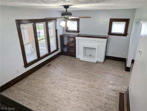 876 Avon Street Akron OH 44310