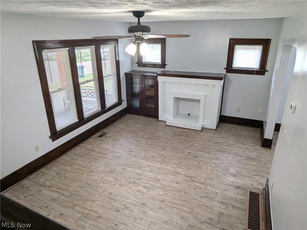 876 Avon Street Akron OH 44310