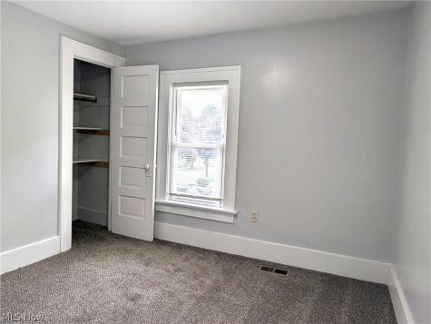 876 Avon Street Akron OH 44310