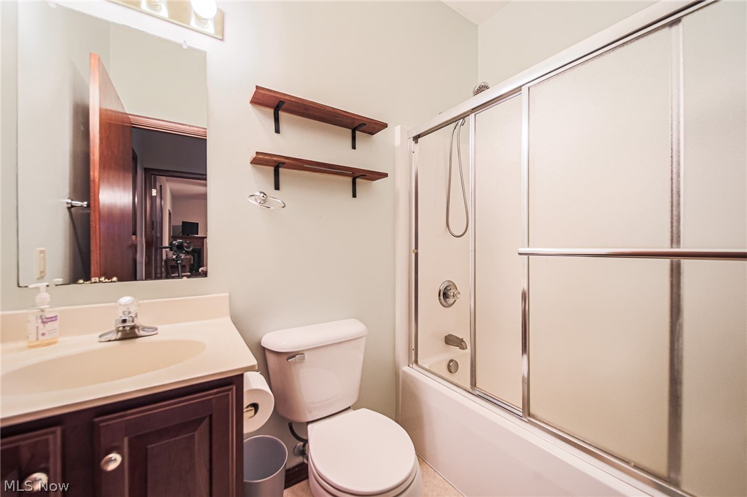 3730 Rice Road SW New Philadelphia OH 44663
